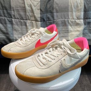 Selling Nike SB Bruin React T for $90. only have worn 3 times.